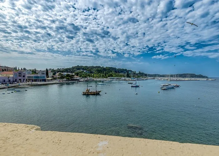 Apartment Viking Rovinj With Sea View