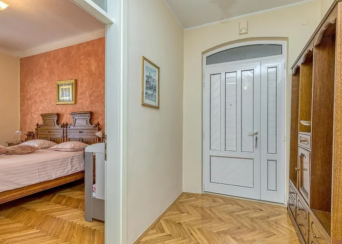 Apartment Viking Rovinj With Sea View
